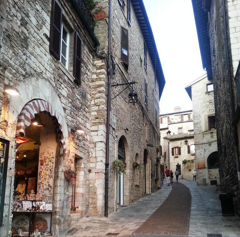 아시시 Il Cortile Di San Rufino 아파트 객실 사진